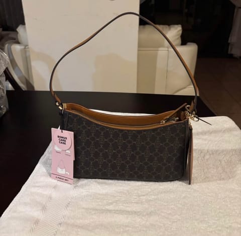 Bolso Café en Montes de Oca (Cantón)