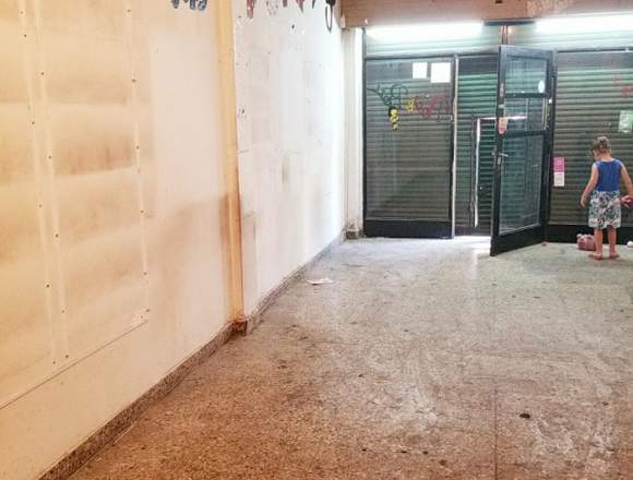 SE VENDE LOCAL VILLA LUGANO