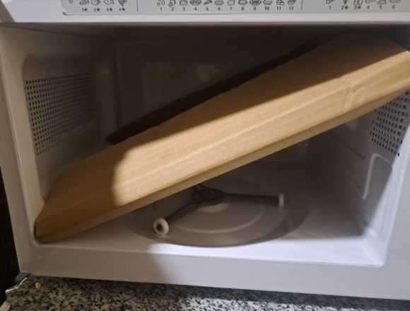 Se vende hornomicroondas whirlpool