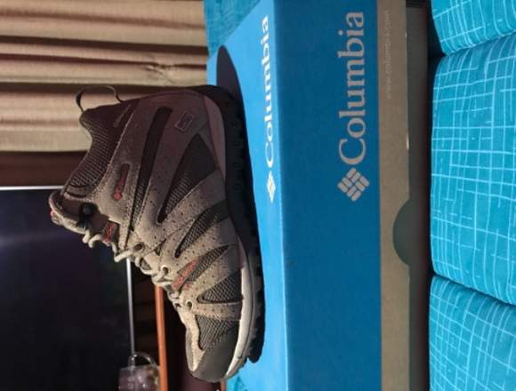 Botines Outdoor Columbia en Santiago (Comuna)