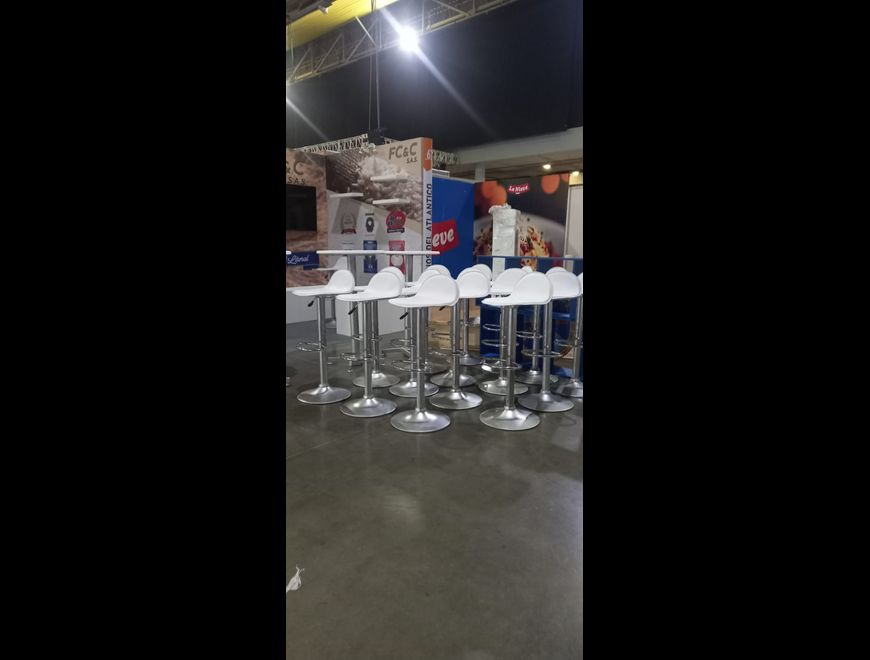 Alquiler de sillas bar con sus mesas bar o coctel en Barranquilla (Municipio)