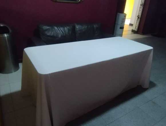Alquiler de mesas con mantel en Cartagena en Cartagena (Municipio)