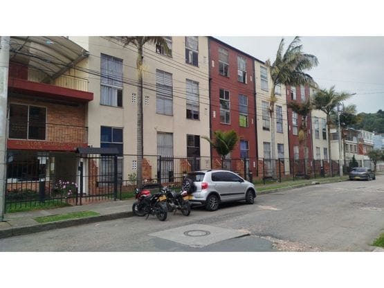 SE VENDE EXCELENTE APARTAMENTO DUPLEX ALTILLOS SUITE SUBA LA CAMPIÑA