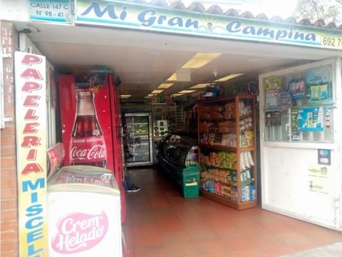 VENDO EXCELENTE CASA CON NEGOCIO ACREDITADO SUBA LA CAMPIÑA