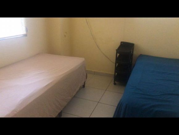 ALQUILO APARTAMENTO EN VIA PORRAS AMOBLADO