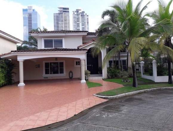 VENDO CASA EN COSTA DEL ESTE MTS 350 en Panamá (Distrito)