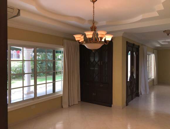 VENDO CASA EN COSTA SERENA, COSTA DEL ESTE MTS 420 en Panamá (Distrito)