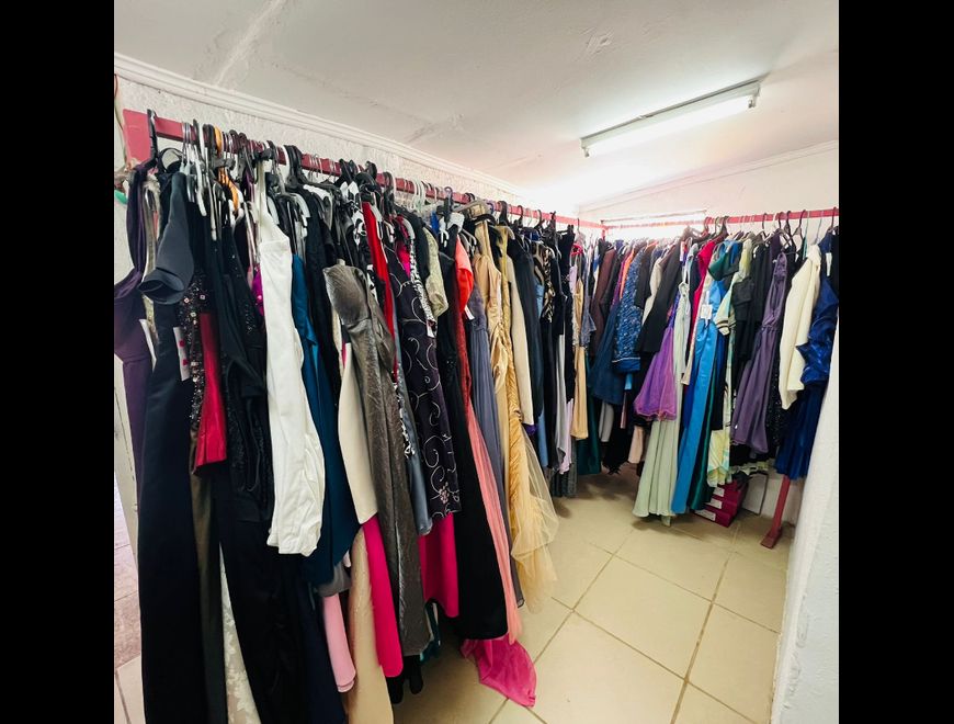 FARDO SACO VESTIDOS DE FIESTA 1° CALIDAD 20 A 25k en Quilpué (Comuna)