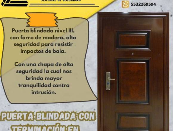 PUERTA BLINDADA CON TERMINACIÓN EN MADERA
