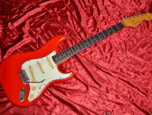 Gutiare fender stratocaster en Santiago (Comuna)