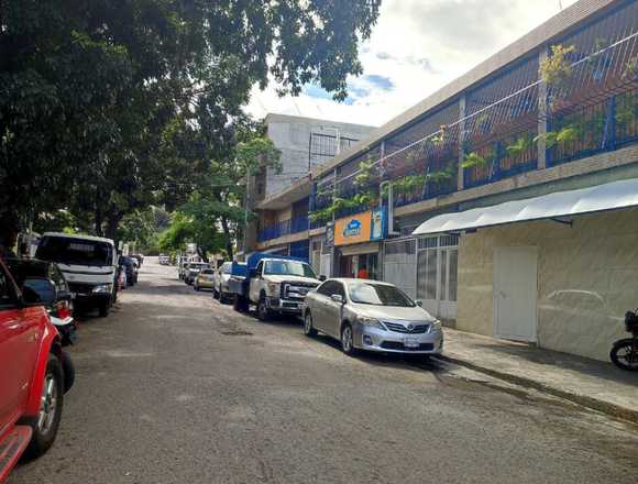 VENTA DE EDIFICIO CON LOCAL COMERCIAL en Vargas (Municipio)