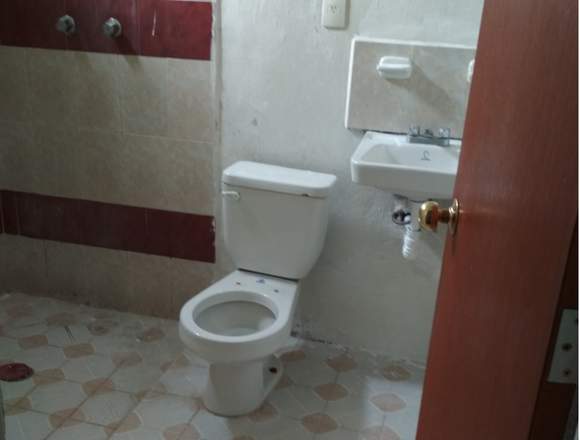 Rento bonita casa en privada