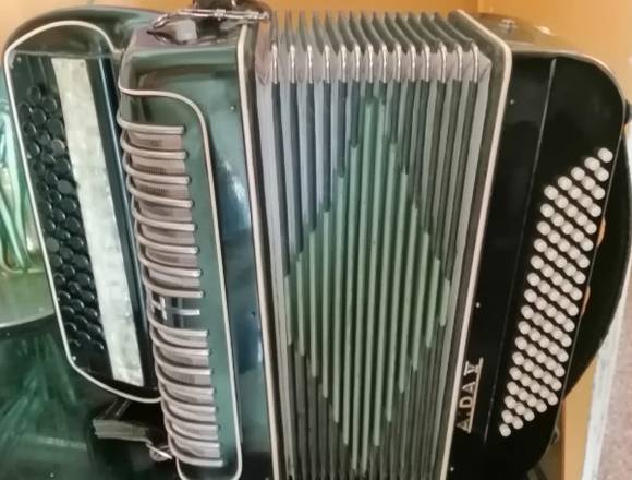 Vendo Acordeon Marca Firotti en Canelones (Localidad)
