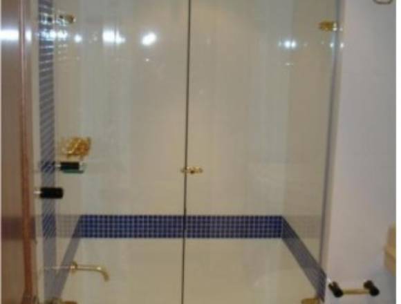 Divisiones de baño corredera o batiente en Bogotá, D.C. (Municipio)