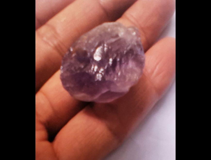 Piedra de amatista morada en Izalco (Municipio)