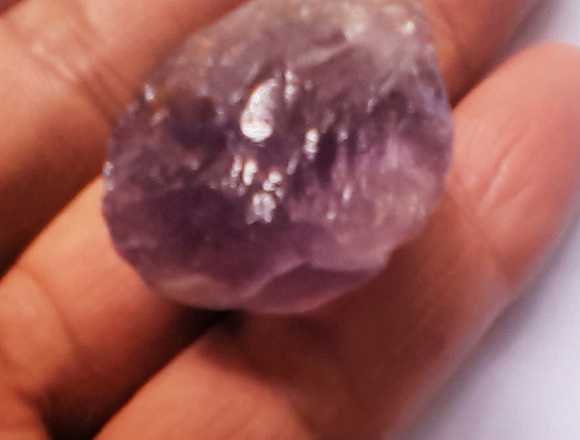 Piedra de amatista morada