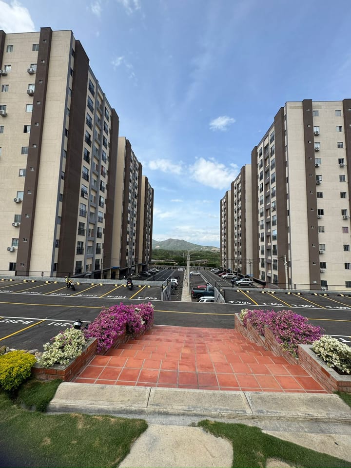 APARTAMENTO PARA ESTRENAR VARIANTE LA FLORESTA en Los Patios (Municipio)