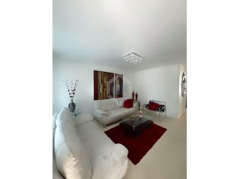 CASA EN CONJUNTO AVENIDA DEL RIO