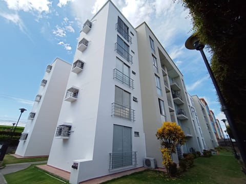 APARTAMENTO EN PRADOS DEL ESTE - OPORTUNIDAD en Cúcuta (Municipio)