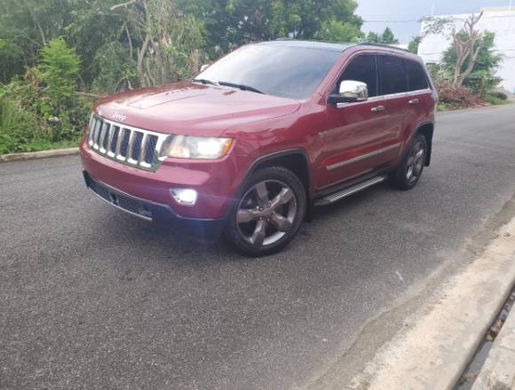JEEP GRAN CHEROKEE,2012,NEGOCIABLEINF,809-804-8322 en Santo Domingo Este (Municipio)