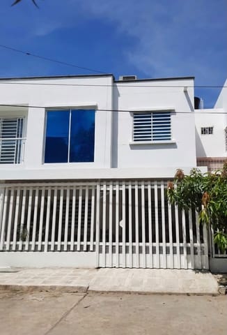 SE VENDE CASA DE 3 ALCOBAS EN EL SECTOR DE RIASCOS en Santa Marta (Municipio)