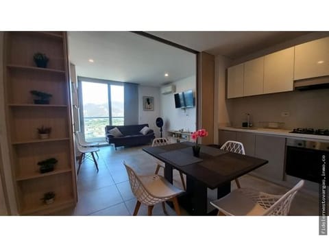 SE VENDE APARTAMENTO CON PERMISO DE USO TURÍSTICO, PLAYA SALGUERO