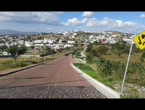 VENTA TERRENO COLINAS DEL BOSQUE, LIBRAMIENTO