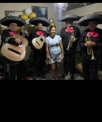 Mariachis en la Guaira garibaldi en Vargas (Municipio)