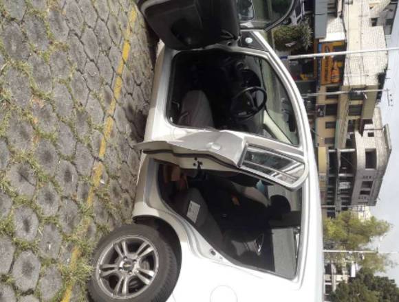 VENDO CHEVROLET SAIL HATCHBACK en Quito (Cantón)