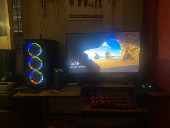 Pc gamer con perifericos incluidos en La Encarnación (Distrito)