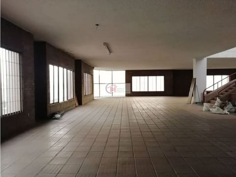 EDIFICIO EN ARRIENDO BUCARAMANGA PUERTA DEL SOL