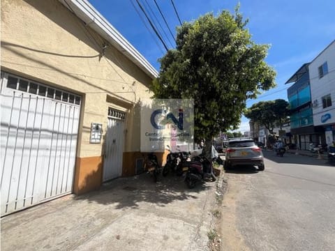 BODEGA ARRIENDO USO COMERCIAL SAN FRANCISO