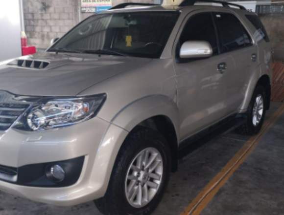 TOYOTA FORTUNER 2015