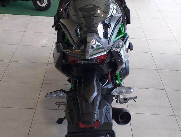 Kawasaki H2 Motor : 1000cc Año : 2015 Km: 14000 en Naguanagua (Municipio)