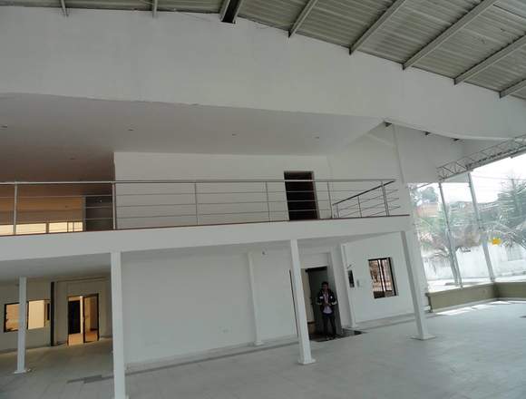 VITRINA COMERCIAL OFICINAS