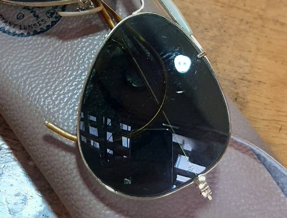 Vendo lentes de sol aviator rayban en San Salvador (Municipio)