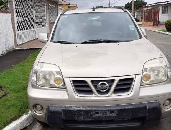 VENDO NISSAN XTRAIL (PRECIO NEGOCIABLE) en Panamá (Distrito)