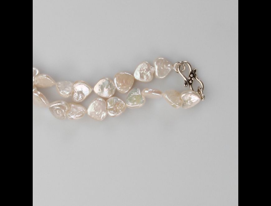Collar para mujer de perlas y madreperla en Vila-Real (Municipio)