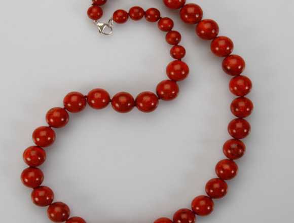 Collar para mujer de coral manzana en Vila-Real (Municipio)