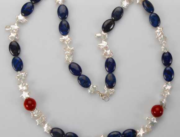 Collar de mujer de lapislázuli en Vila-Real (Municipio)