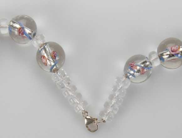 Collar de mujer de bolas de cristal checo en Vila-Real (Municipio)