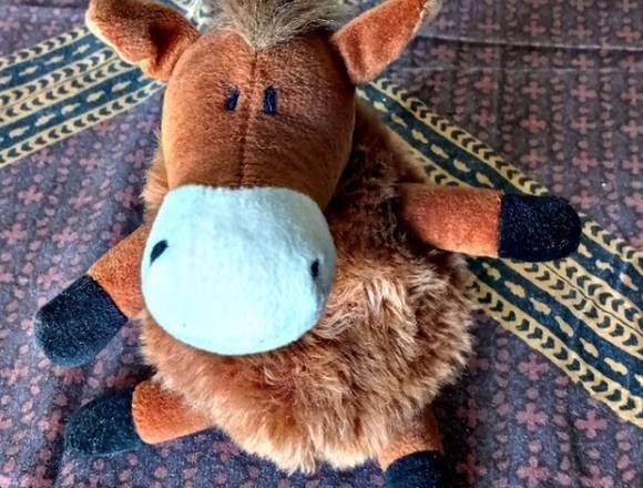 Peluche de caballo marrón