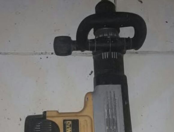 Martillo Dewalt Demoledor 60861770 en San Miguelito (Distrito)