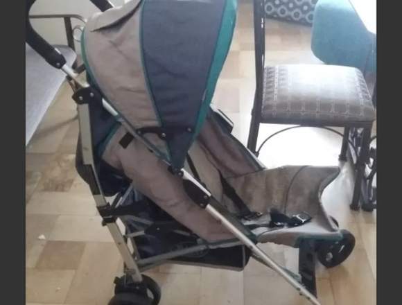 Coche para bebe en buen estado