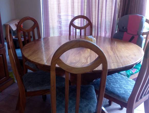 Comedor de Cenízaro sólido - Negociable en Heredia (Cantón)