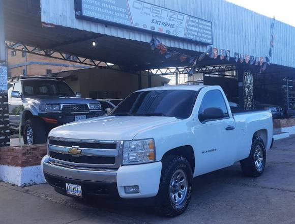 Silverado espectacular en Los Taques (Municipio)