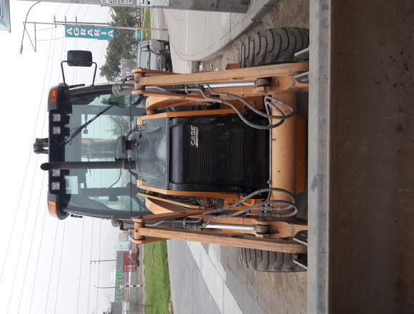 VENDO RETROEXCAVADORA en Lima (Lima 1) (Distrito)