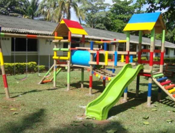 Fabrica de parques infantiles en madera en La Calera (Municipio)