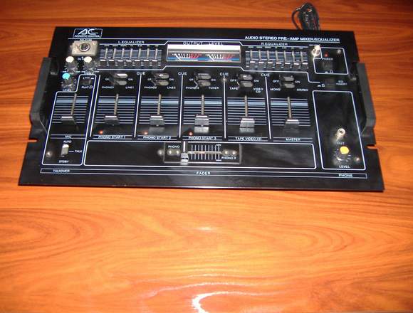 Vendo equipo de música sin amplificador
