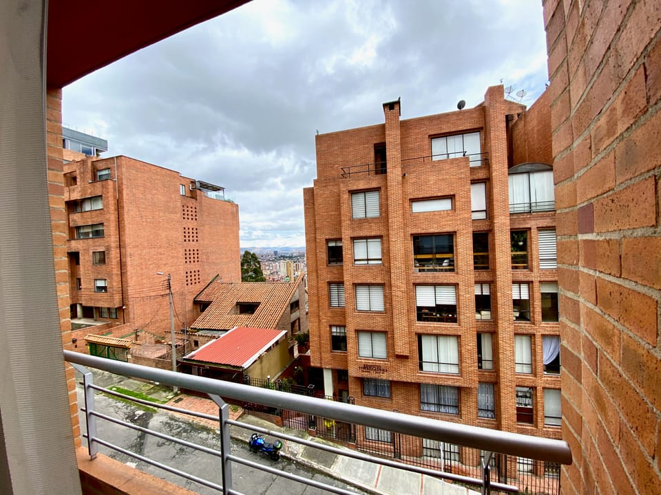 APARTAESTUDIO AMOBLADO MIRADOR DEL CASTILLO CHAPINERO ALTO BOGOTA en Bogotá, D.C. (Municipio)